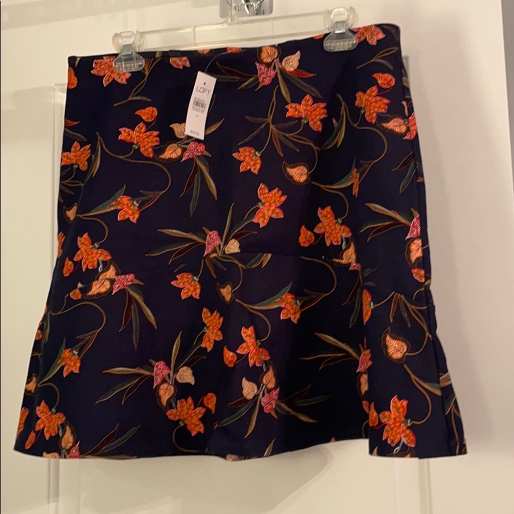 LOFT - Floral Ponte Flippy Skirt - Picture 6 of 7